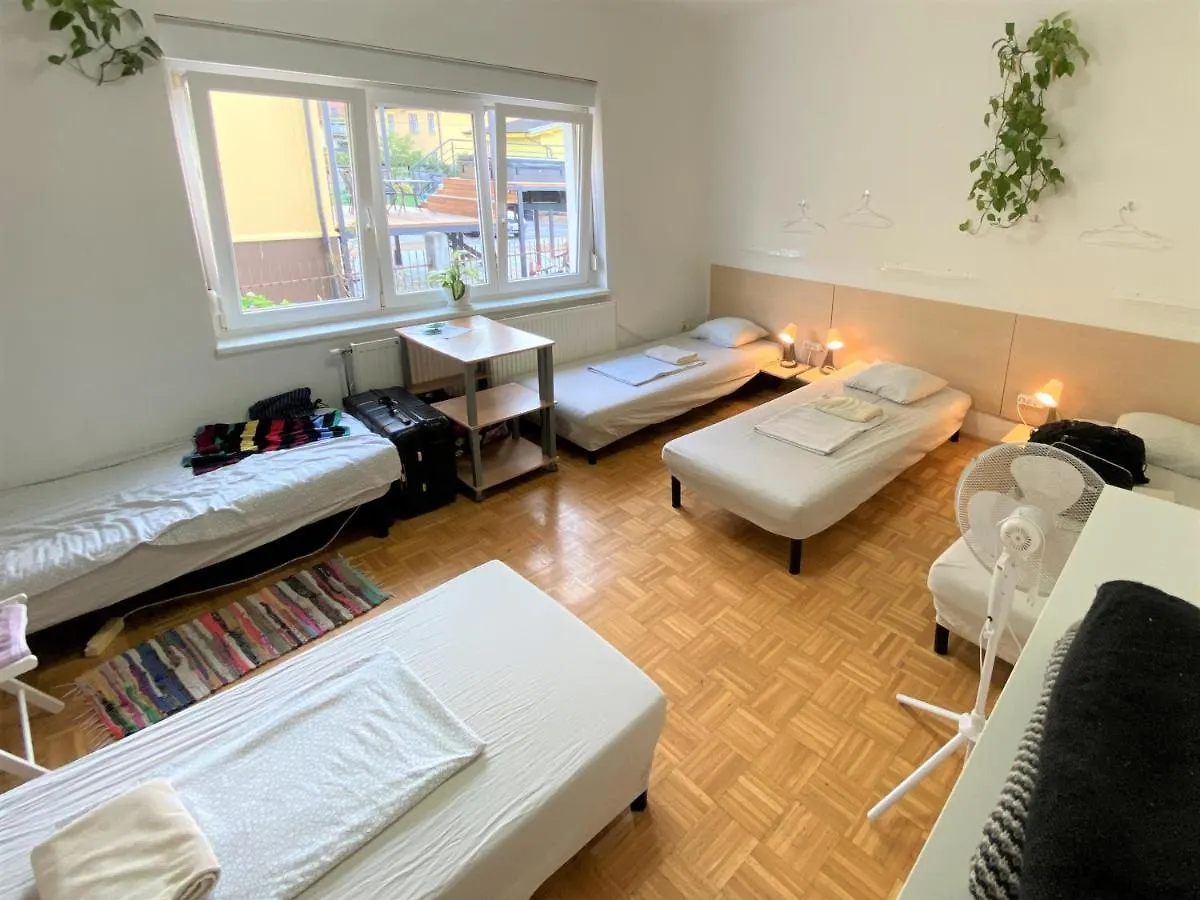 Guesthouse Greenslo Ljubljana 0*,  Slovenia