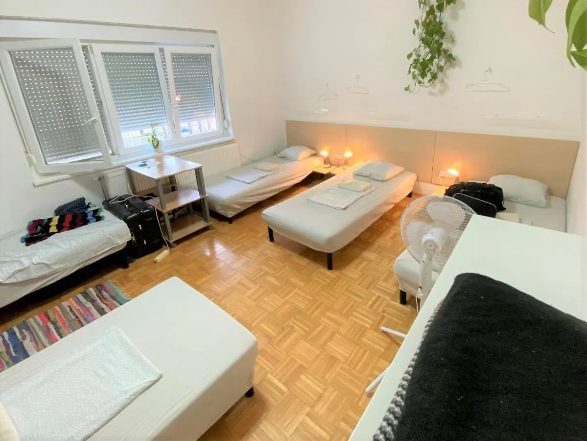 לובליאנה Guesthouse Greenslo אכסניה